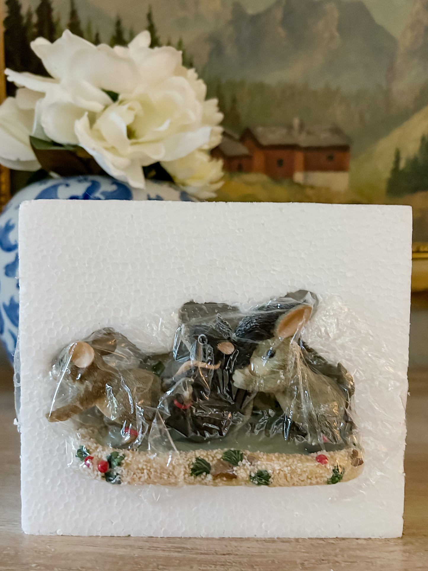 Charming Tails Figurine "Skating Party"