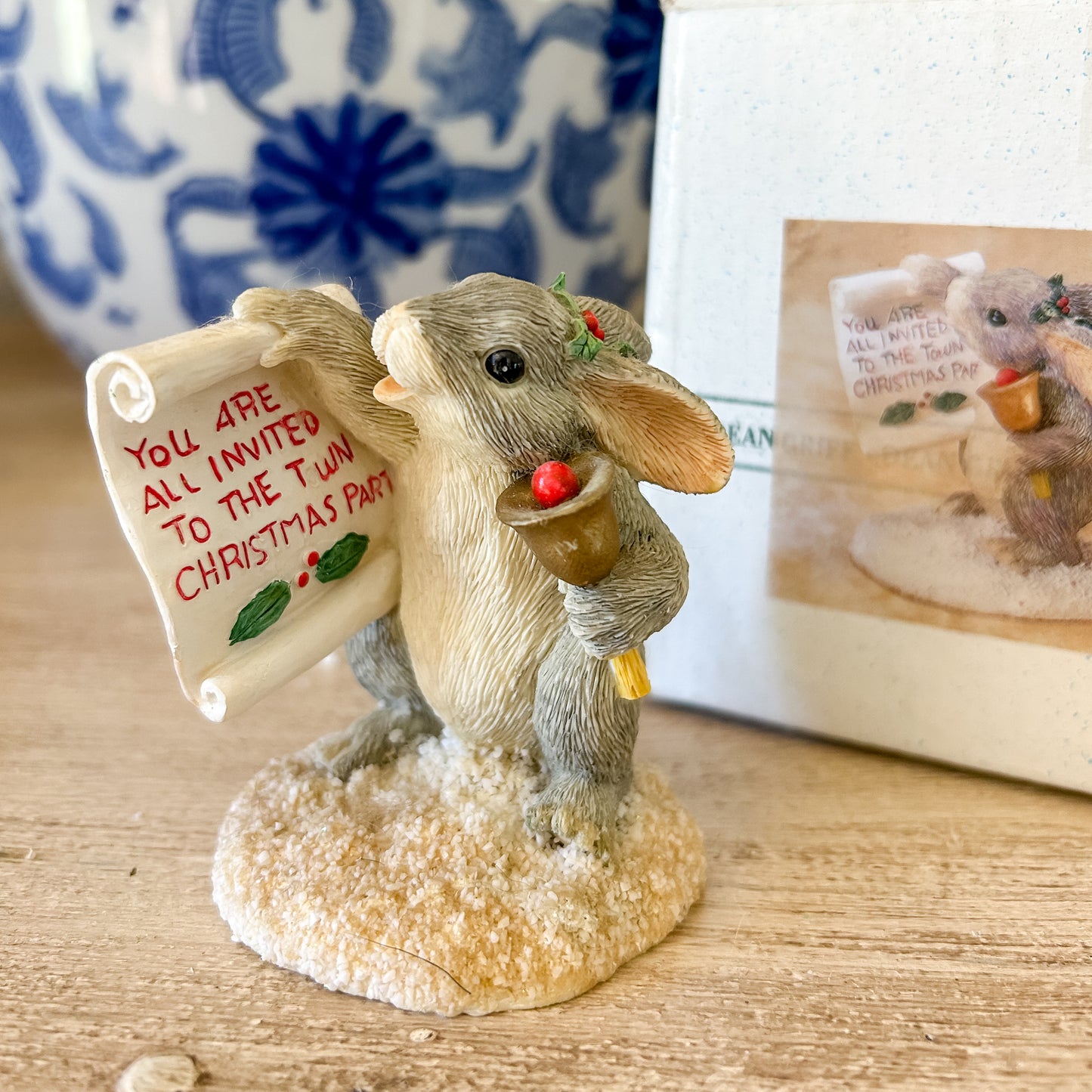 Charming Tails Figurine "Town Crier"