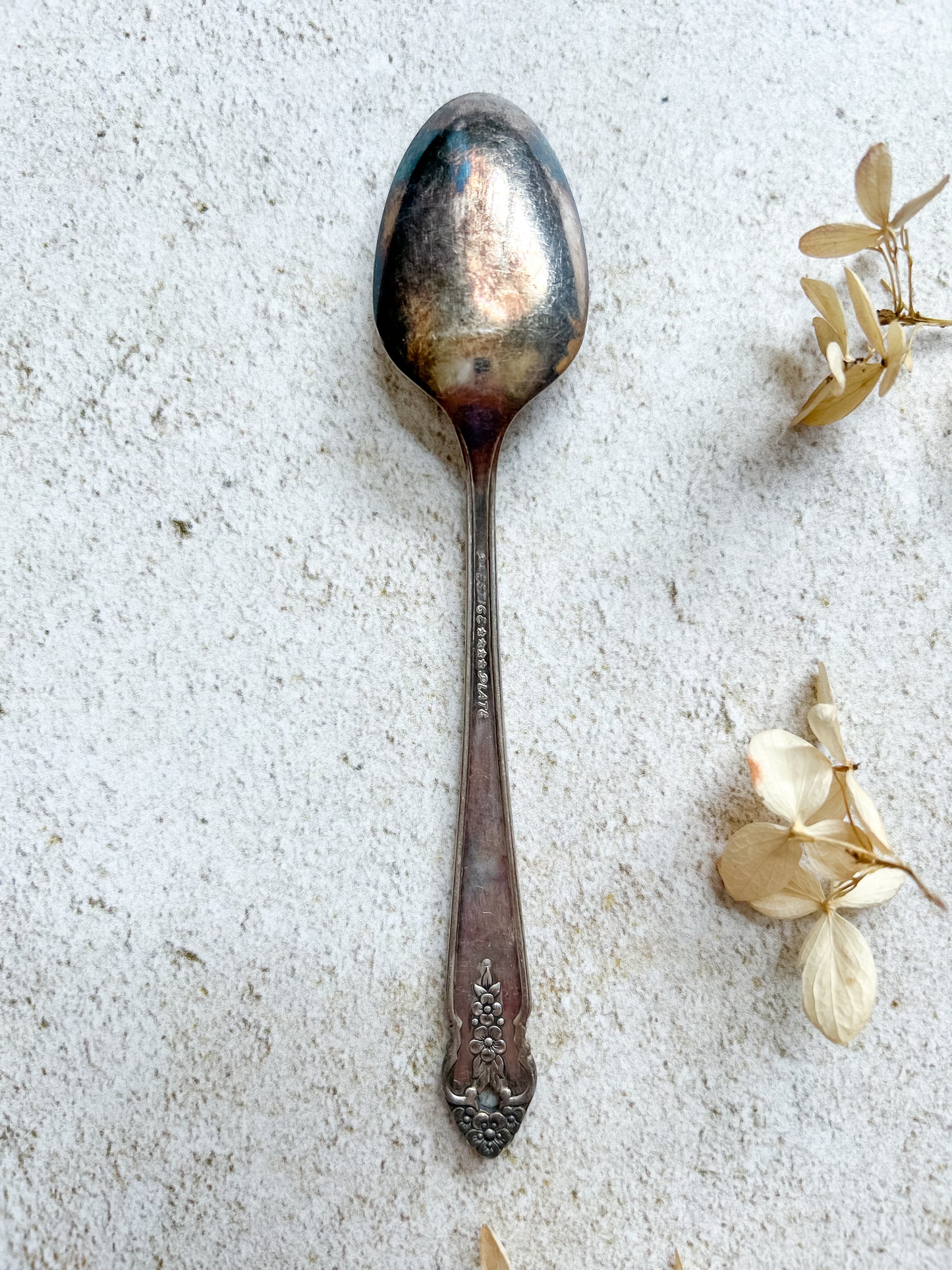 Set 6 Oneida Distinction Spoons