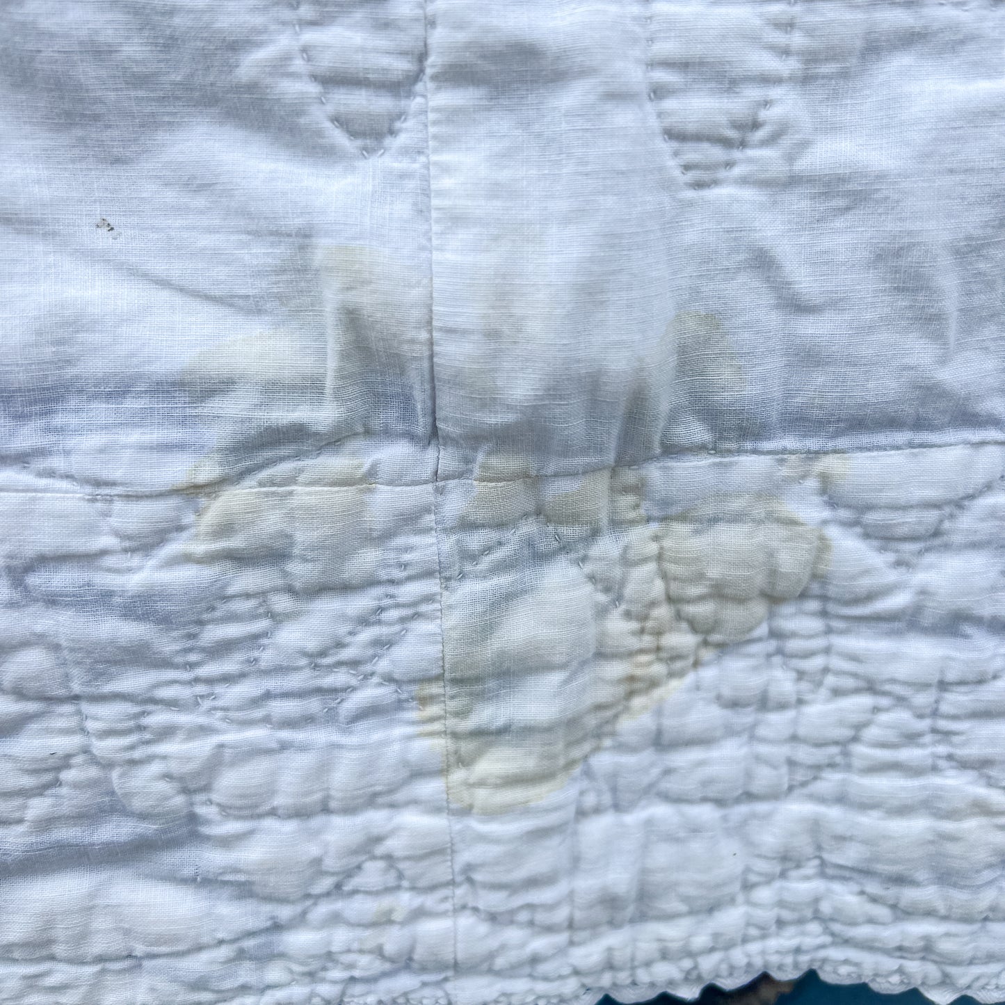 Vintage Blue & White Quilt with Ric-Rac Edge