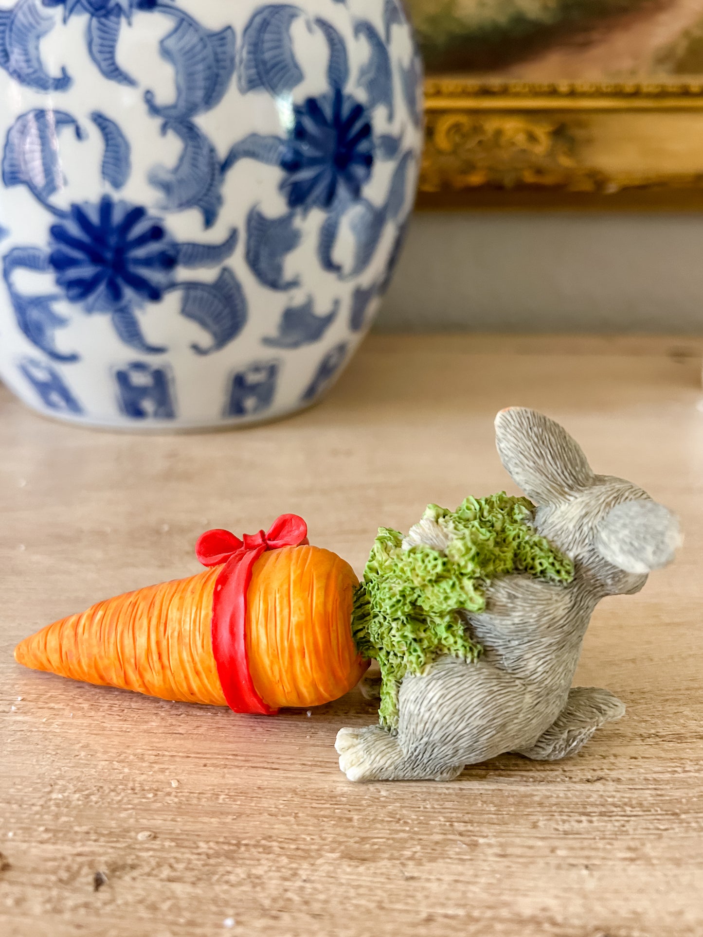 Charming Tails Figurine "Snack for the Reindeer"