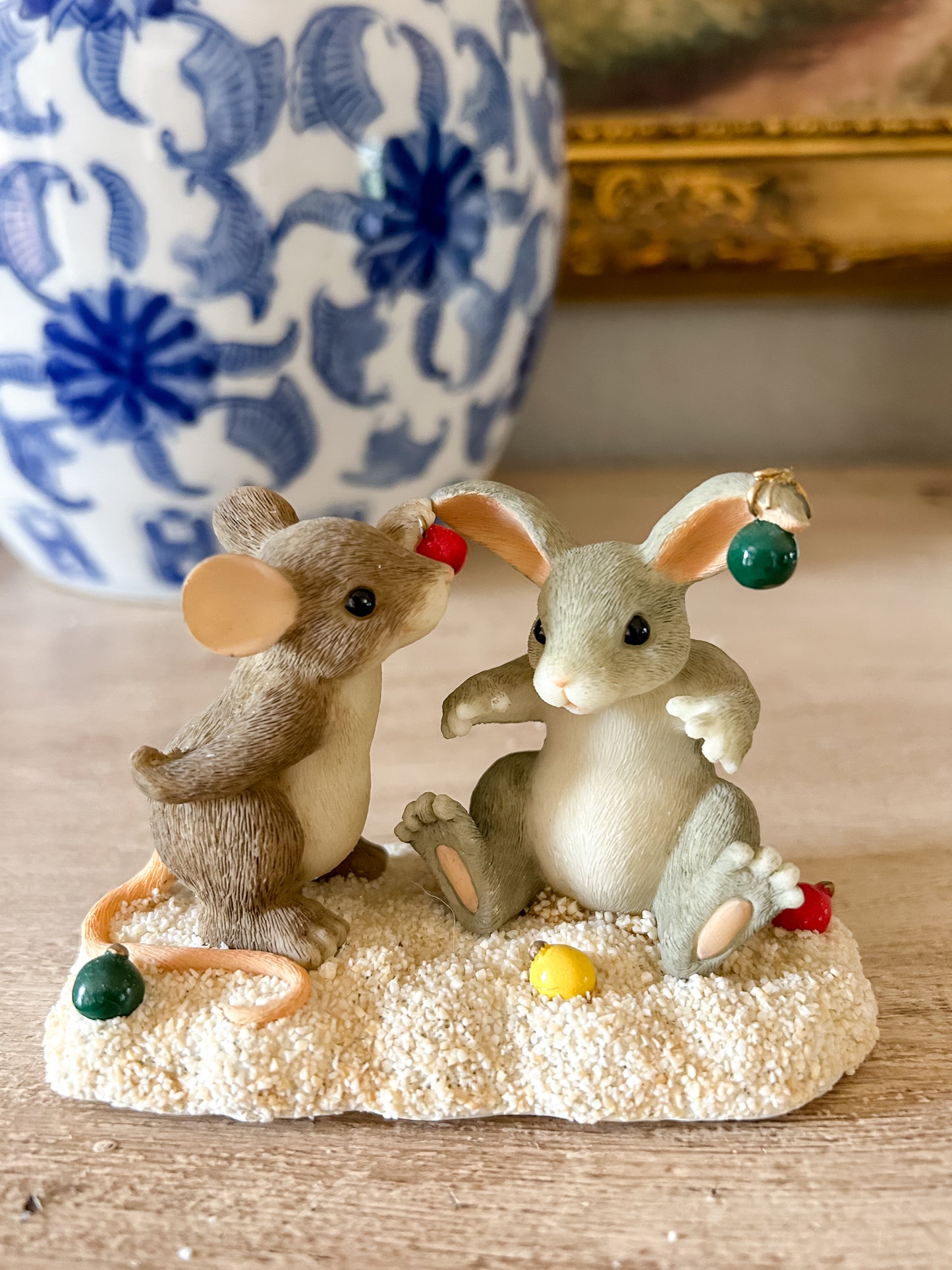 Charming Tails Figurine "Decorating Binkey"