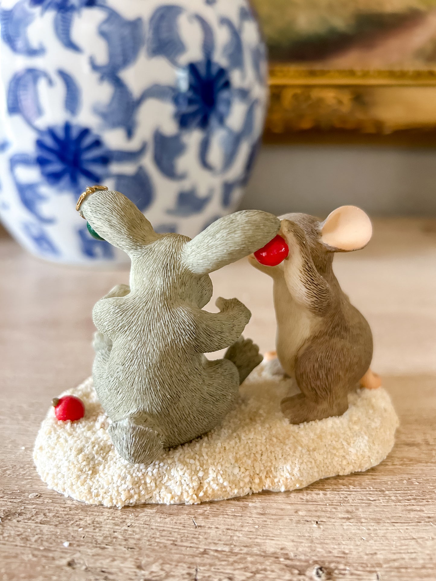 Charming Tails Figurine "Decorating Binkey"