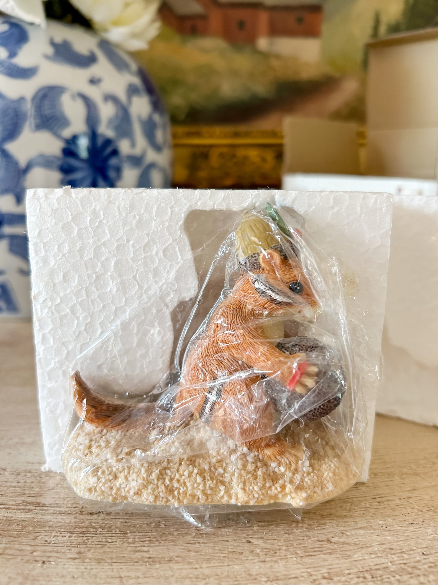 Charming Tails Figurine "Chauncey's Noisemakers"