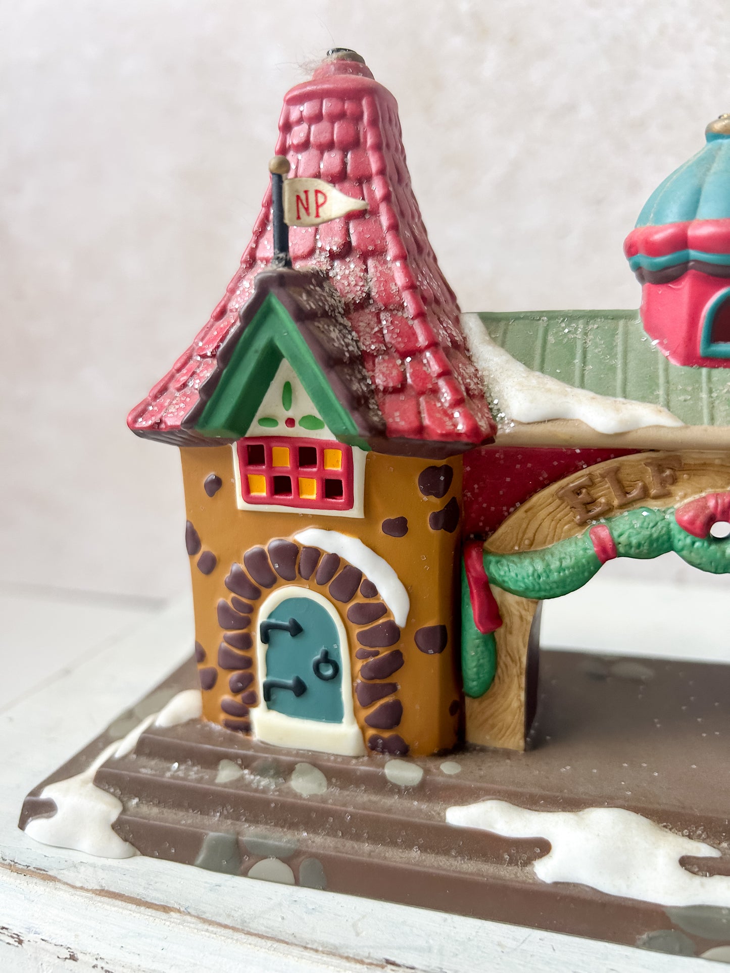 Dept 56 North Pole Series "Welcome to Elf Land" Gate