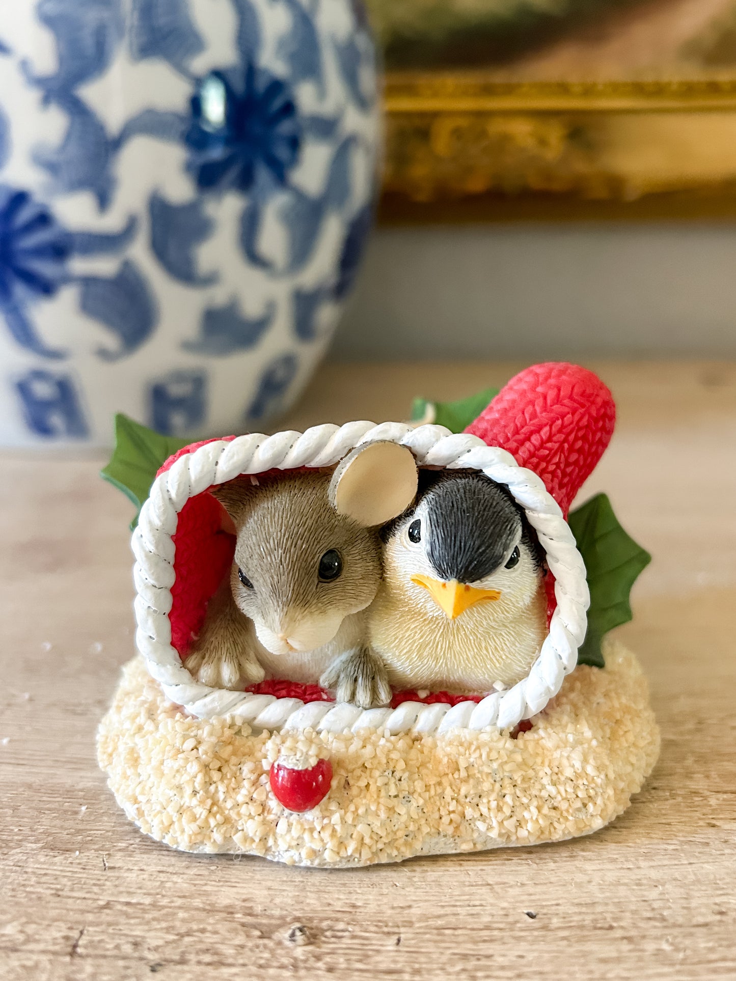 Charming Tails Figurine "A Warm Woolen Mitten"