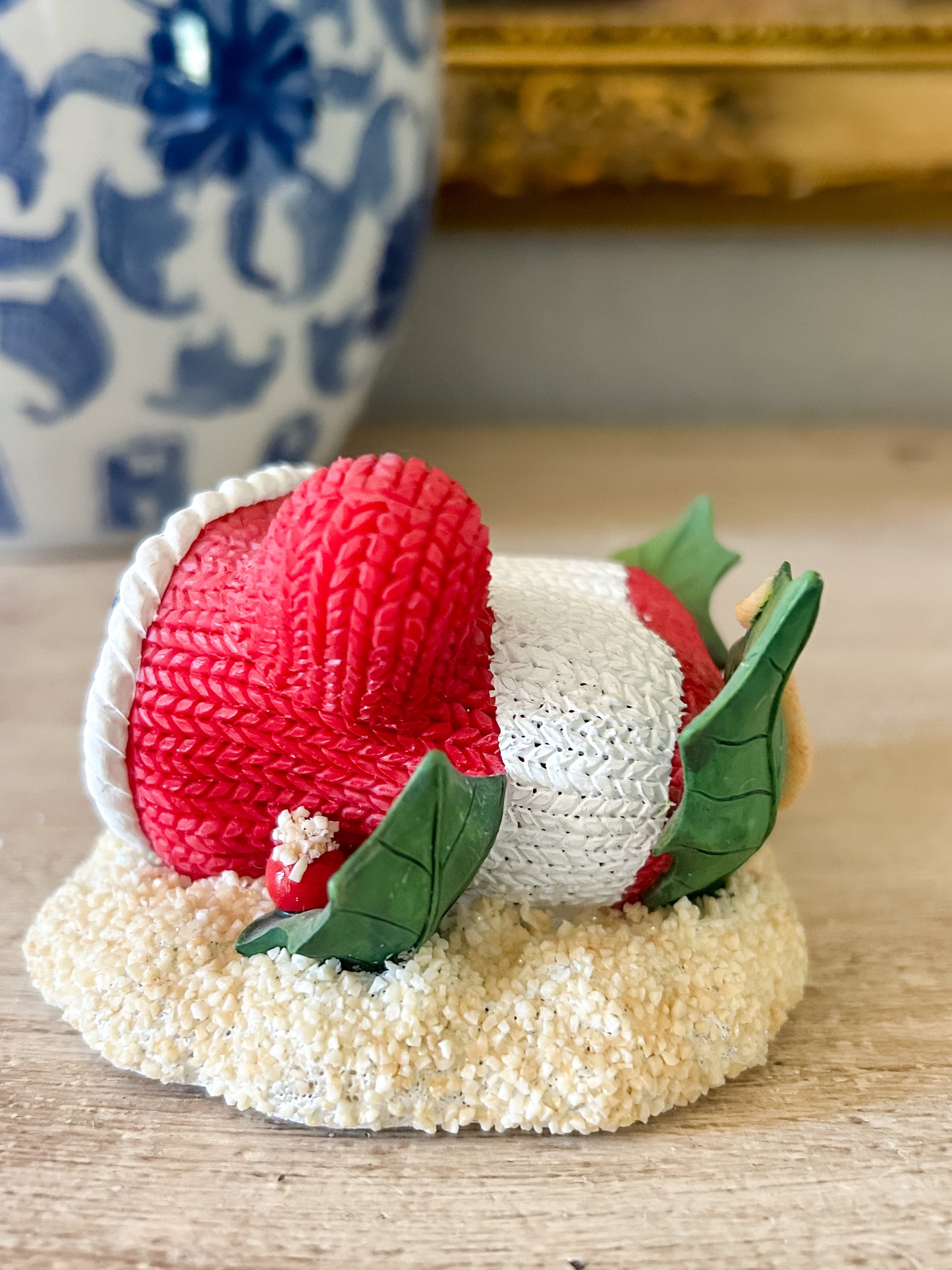 Charming Tails Figurine "A Warm Woolen Mitten"