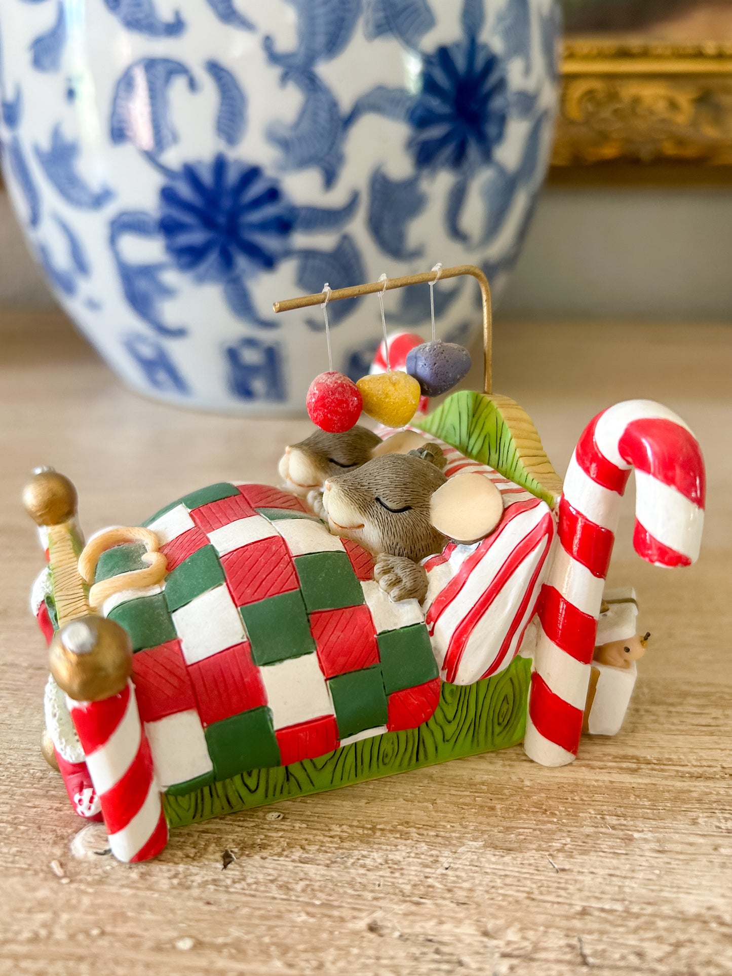 Charming Tails Figurine "Visions of Sugarplums"