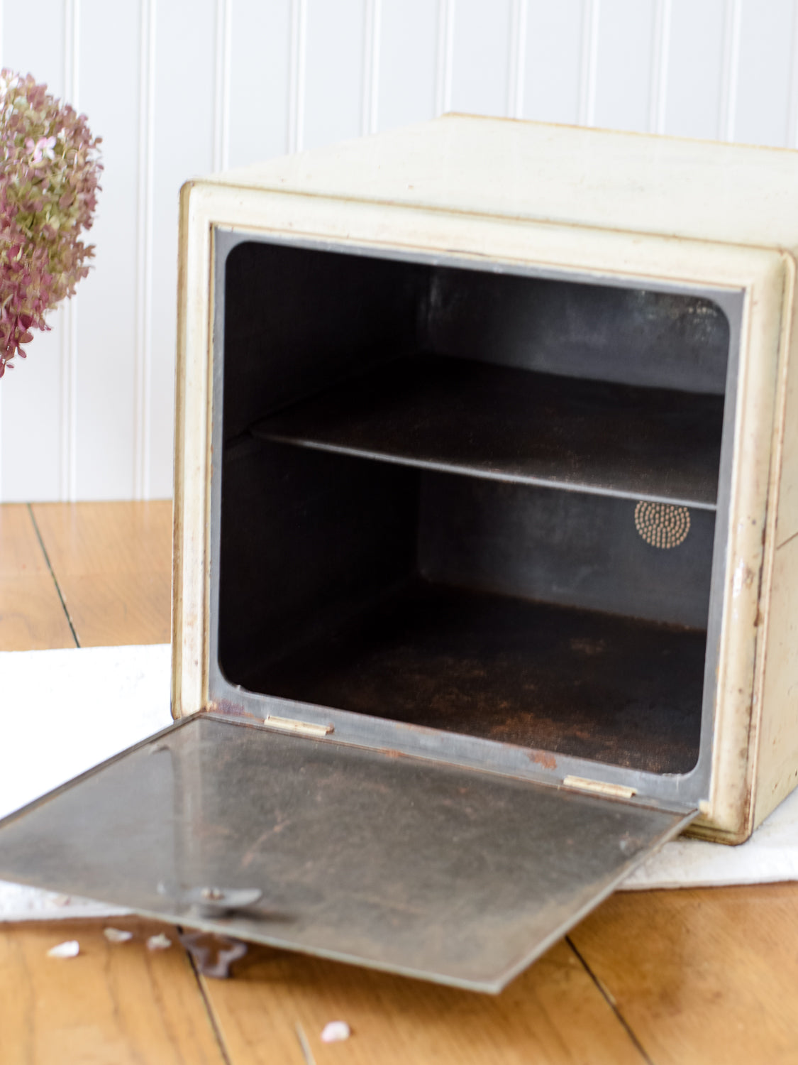 Vintage Countertop Bread Tin