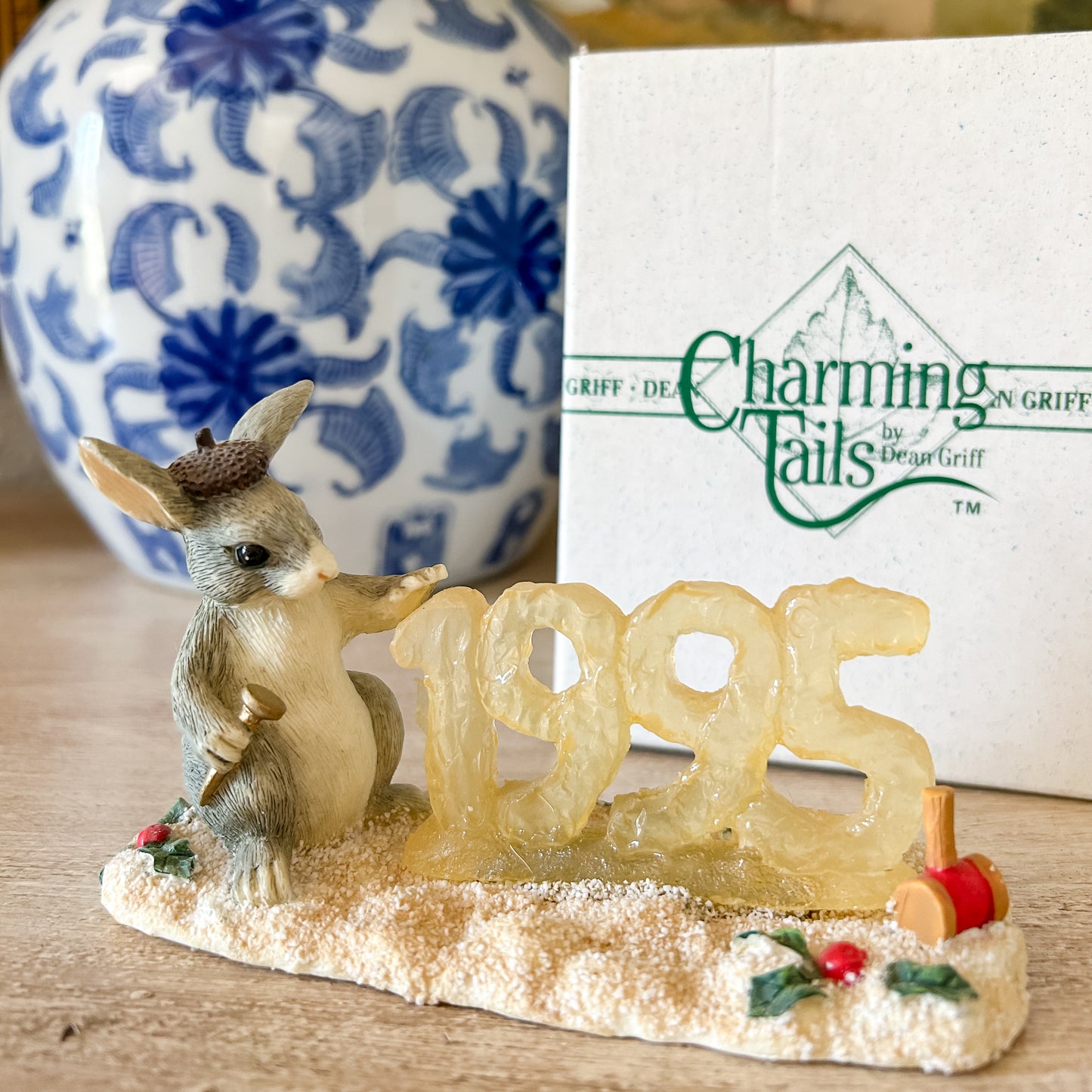 Charming Tails Figurine "Binkey's Ice Sculpture"