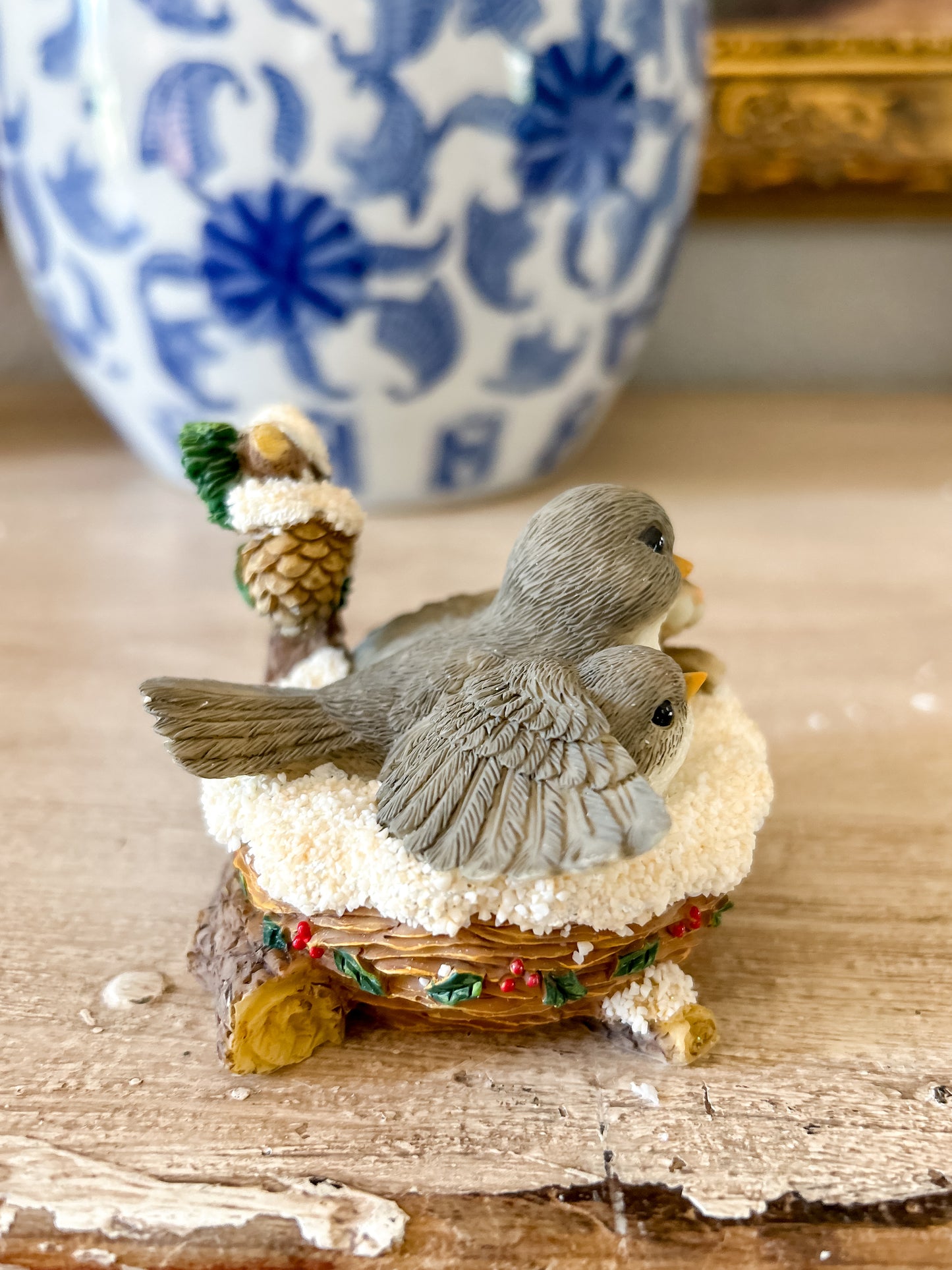 Charming Tails Figurine "Nestled in For the Holidays"