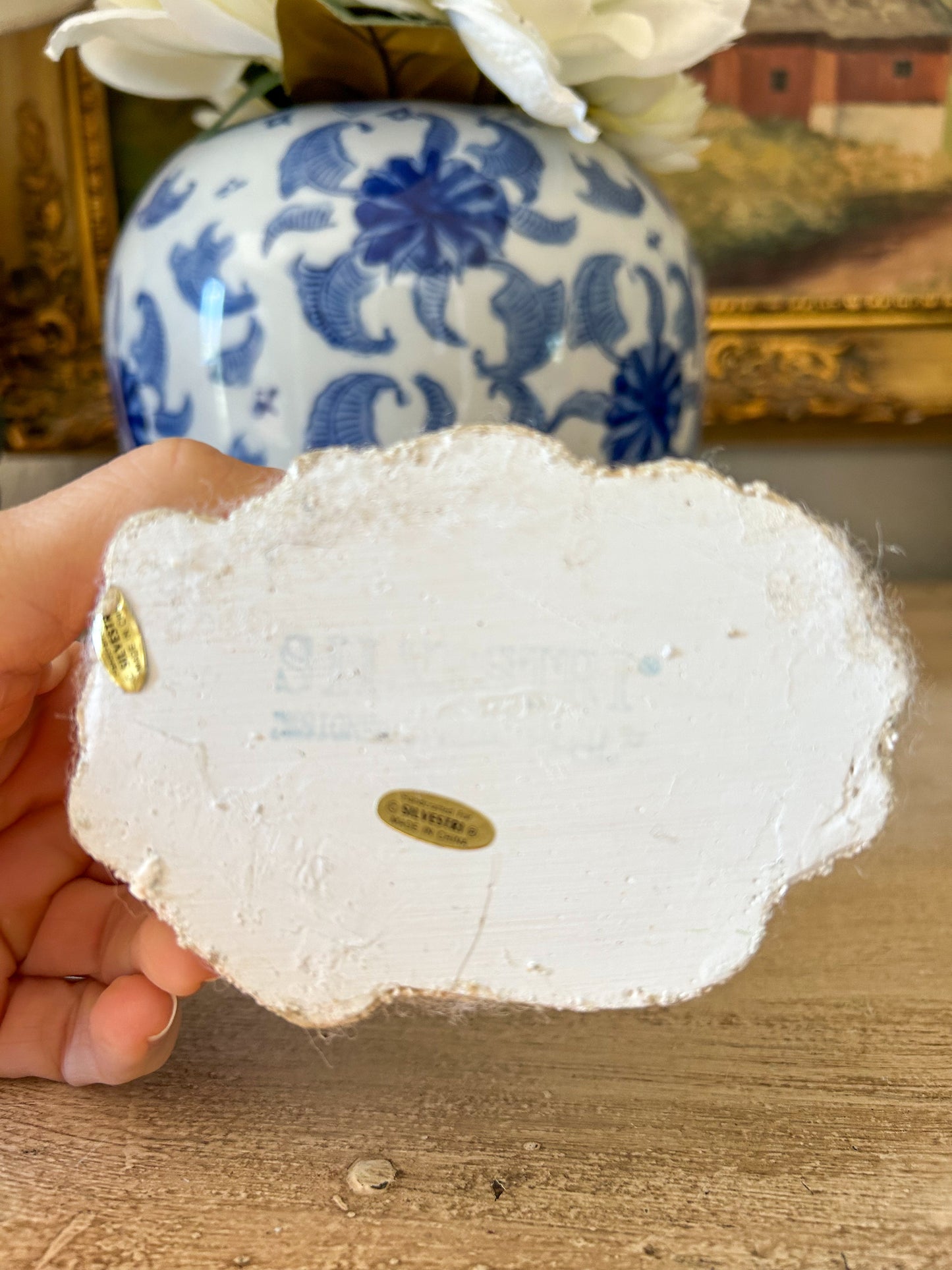 Charming Tails Figurine "Flying Leaf Saucer"