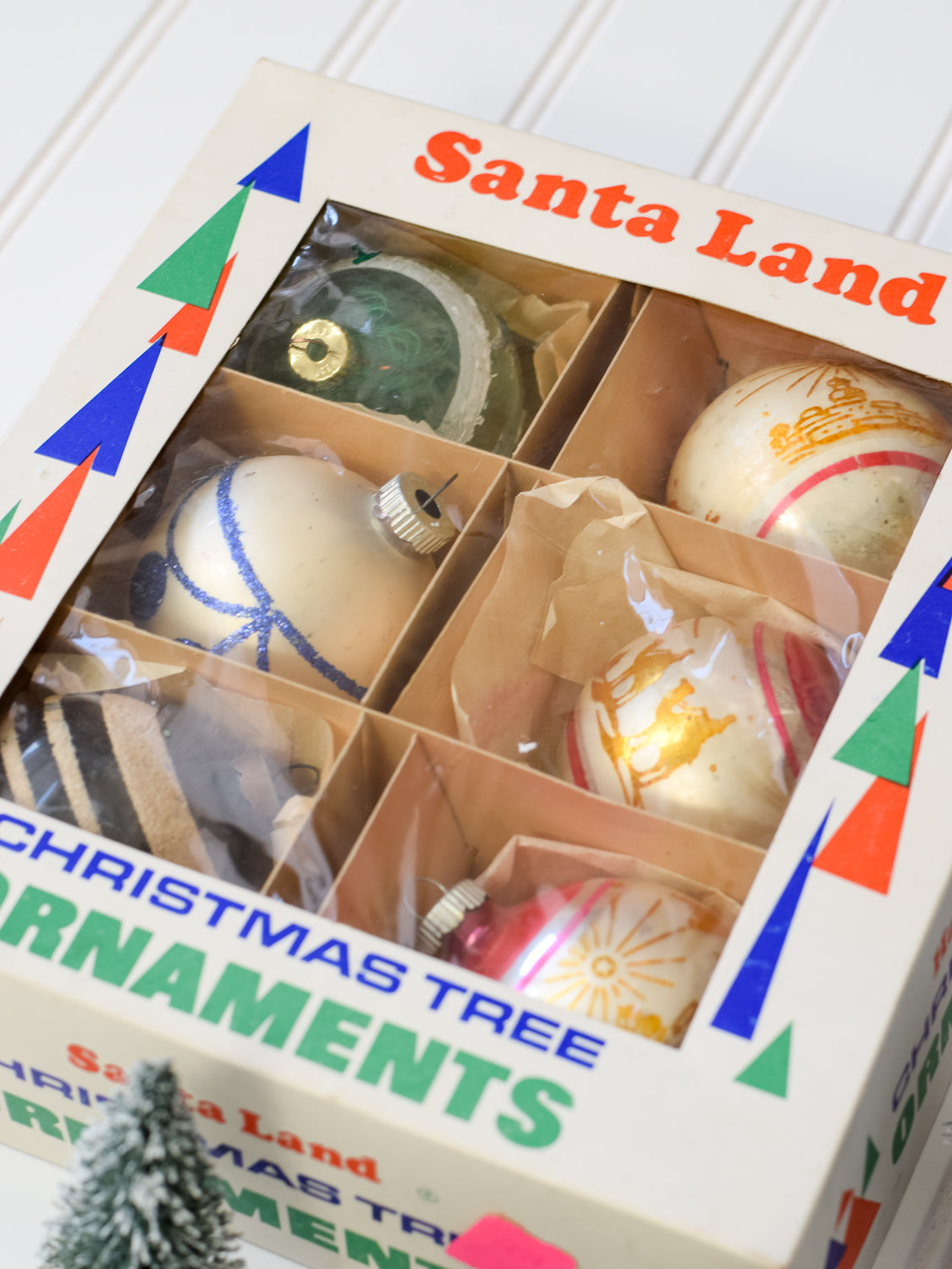 Set Vintage Ornaments with Box