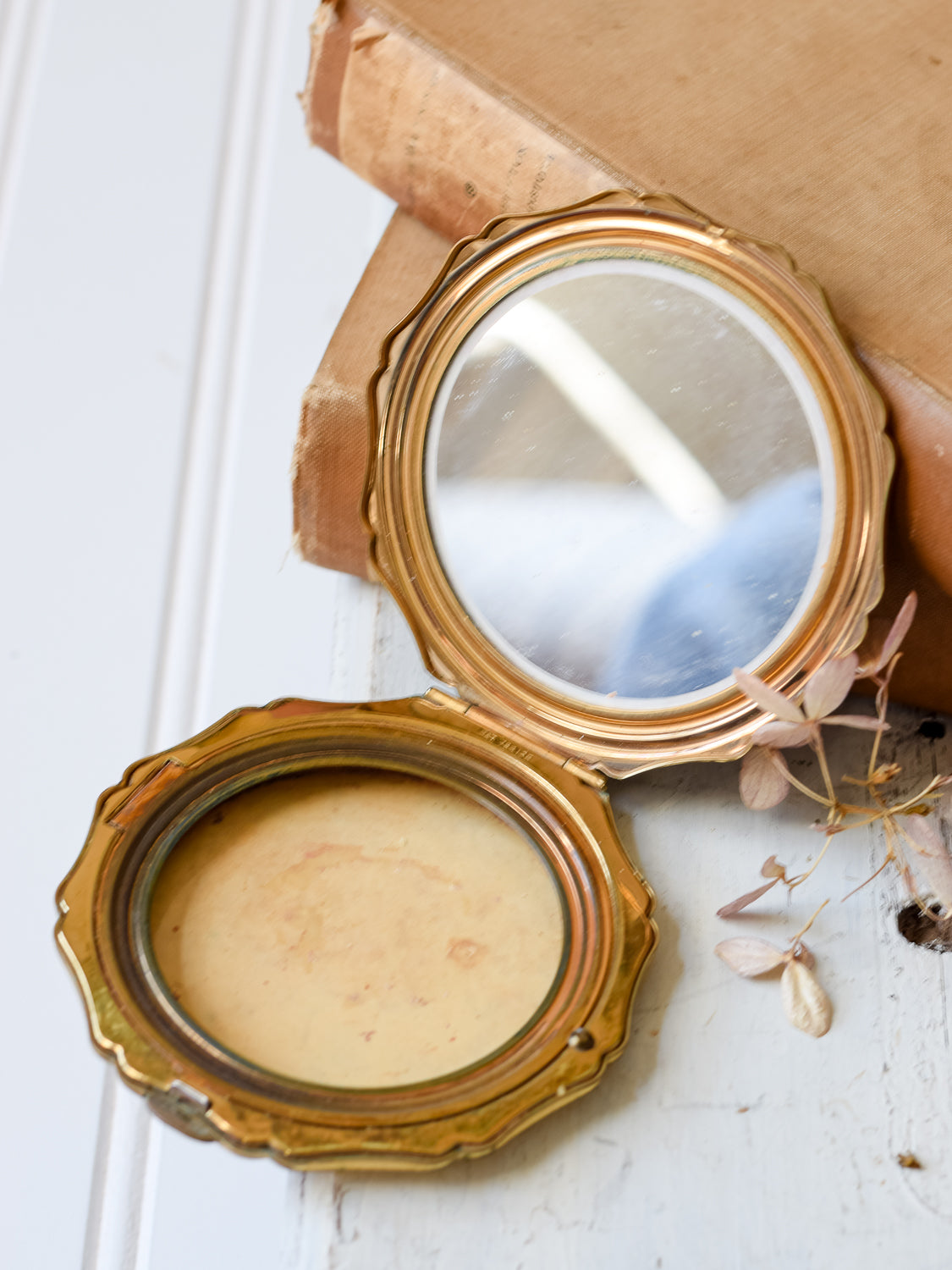 Vintage Stratton Compact