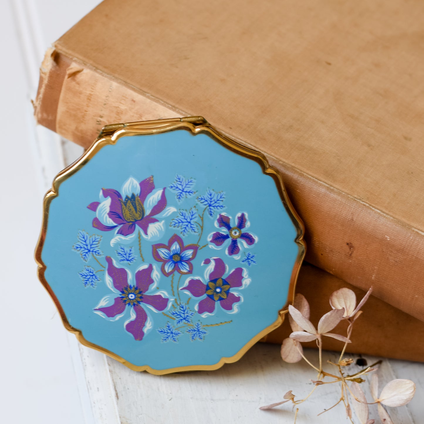 Vintage Stratton Compact
