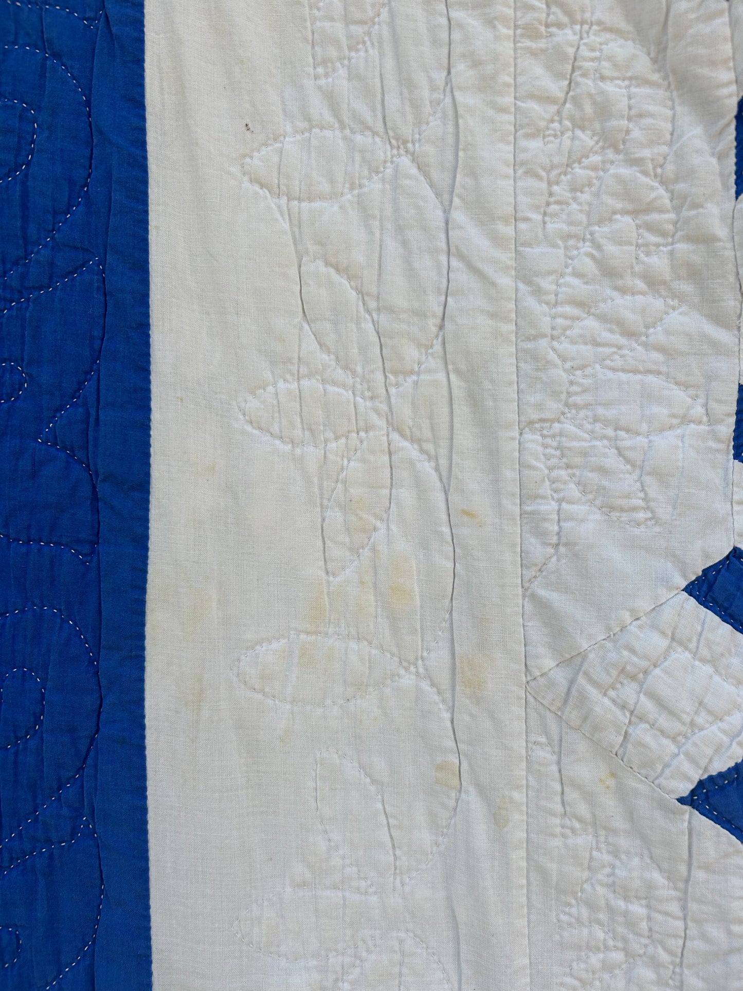 Vintage Blue & White Quilt with Ric-Rac Edge
