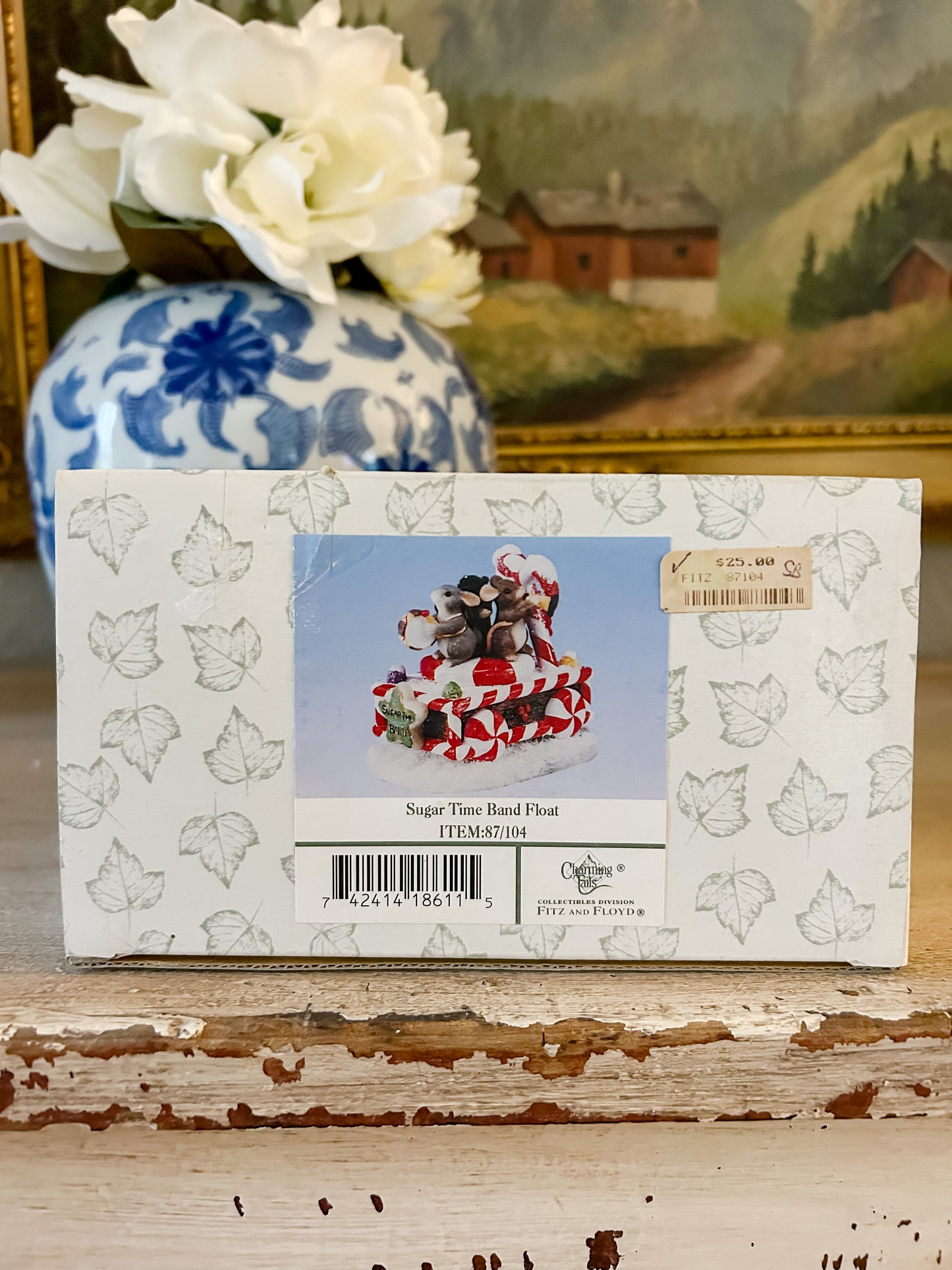 Charming Tails Figurine "Sugar Time Band Float"