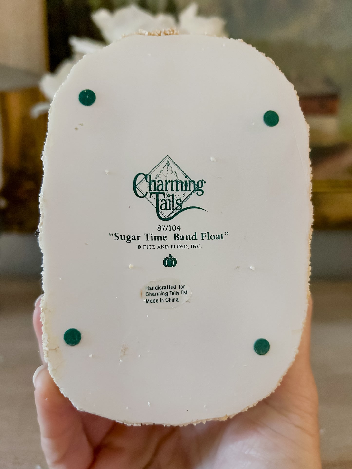 Charming Tails Figurine "Sugar Time Band Float"