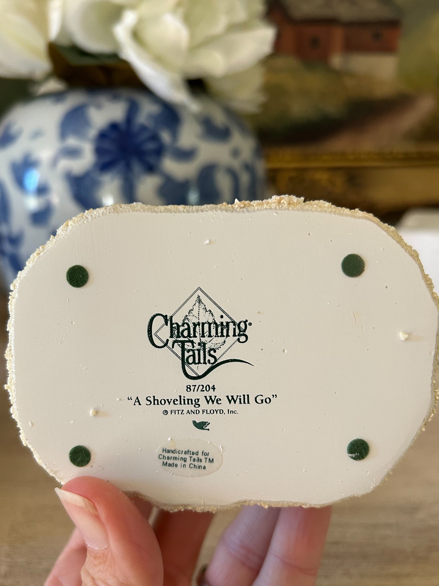 Charming Tails Figurine "A Shoveling We Will Go"