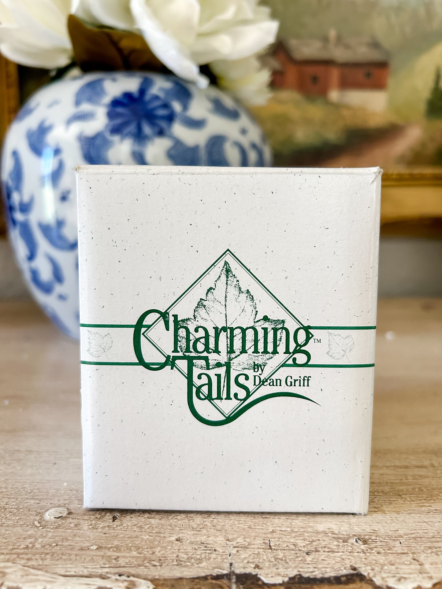 Charming Tails Figurine "Airmail"