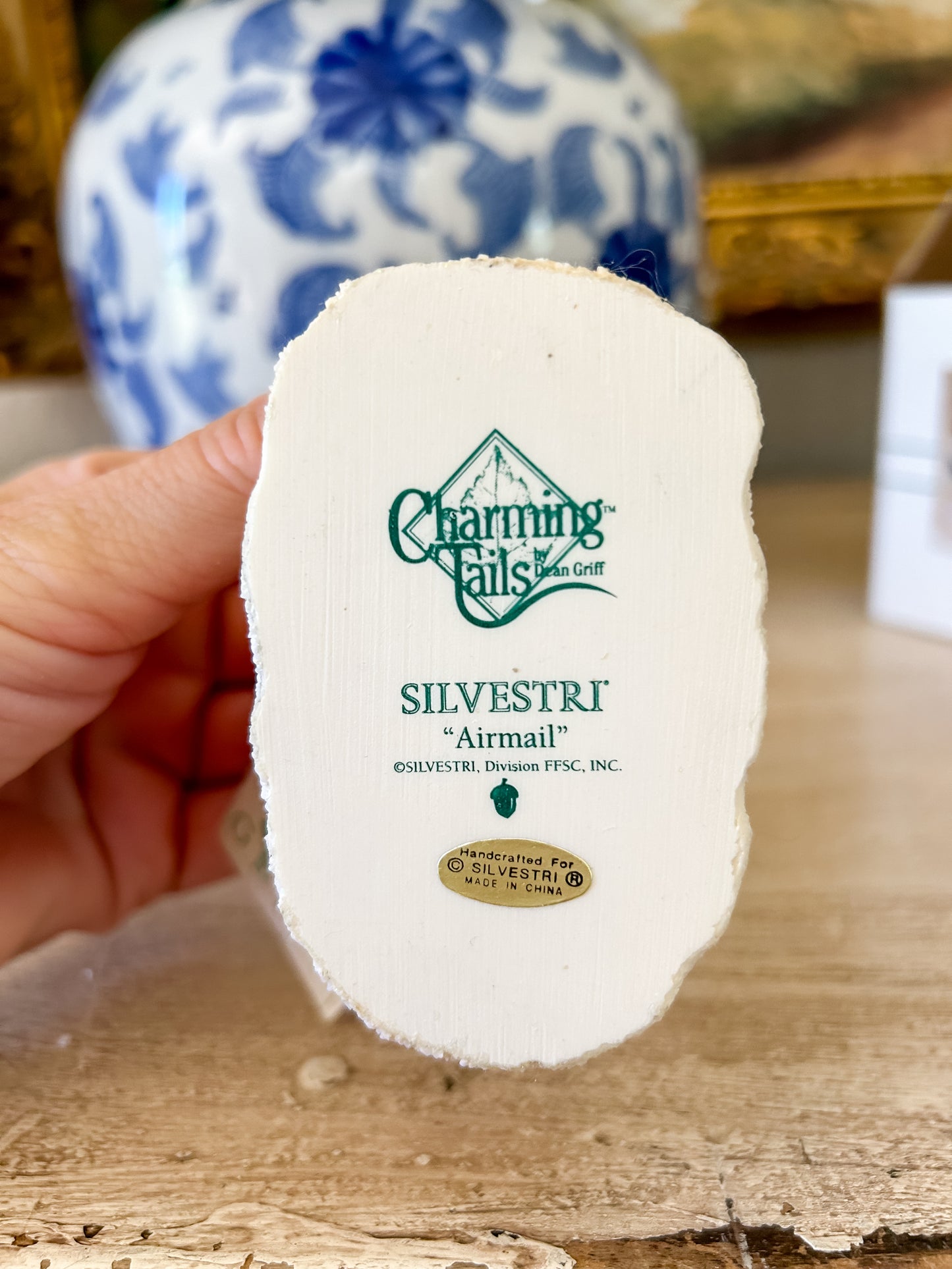 Charming Tails Figurine "Airmail"