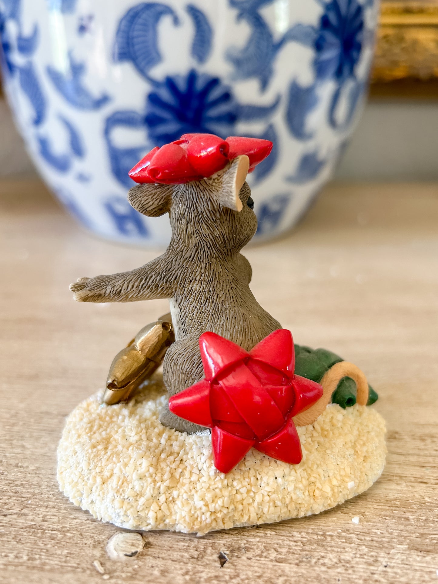 Charming Tails Figurine "I'm Stuck on You"