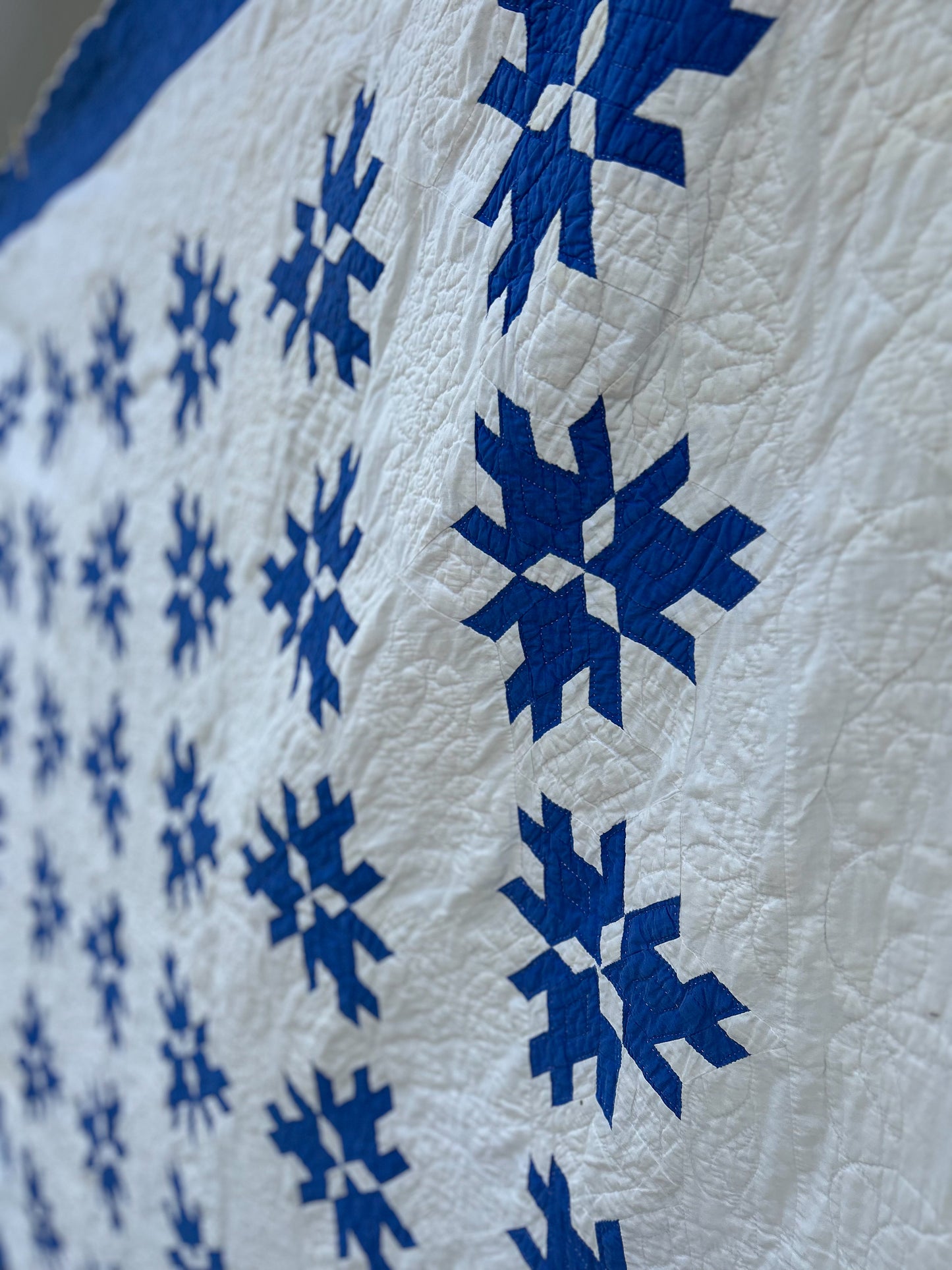 Vintage Blue & White Quilt with Ric-Rac Edge