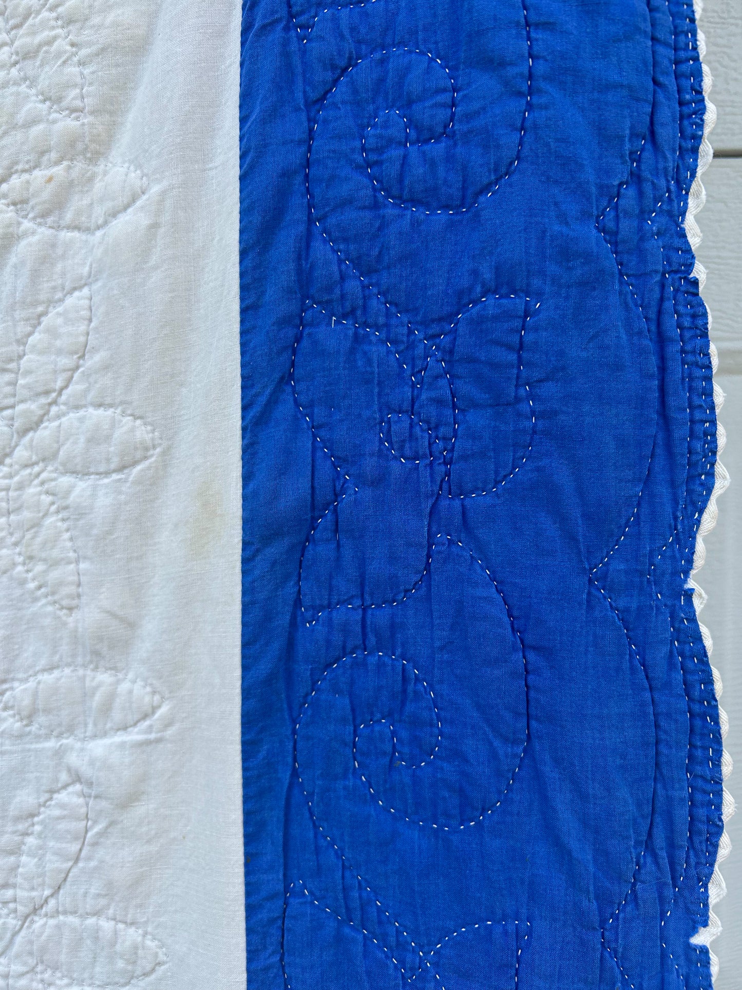 Vintage Blue & White Quilt with Ric-Rac Edge