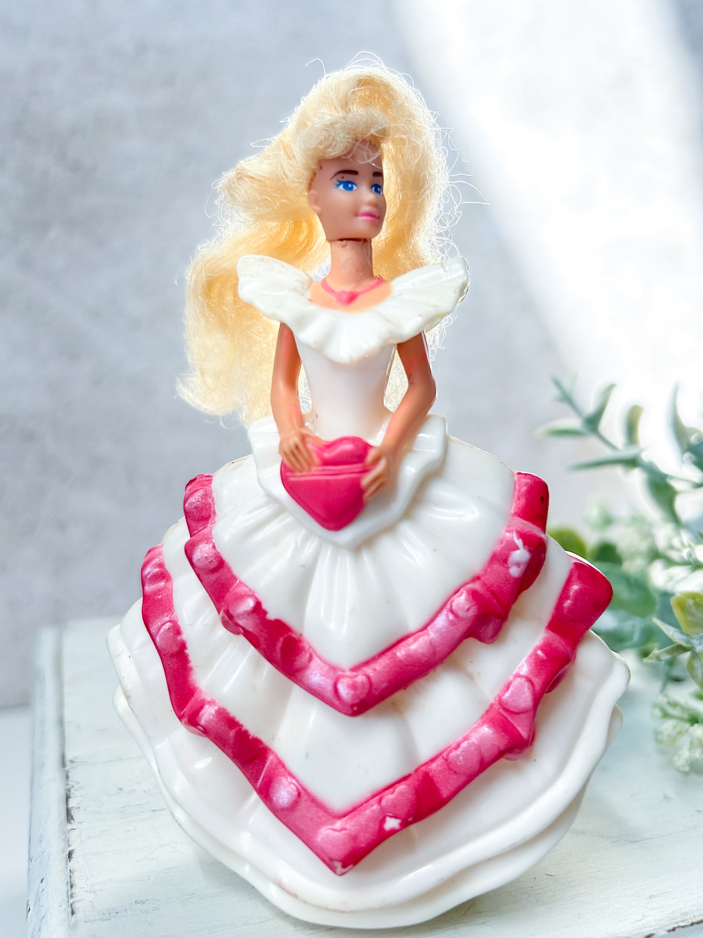 1993 McDonald's Happy Meal Barbie "Secret Heart"