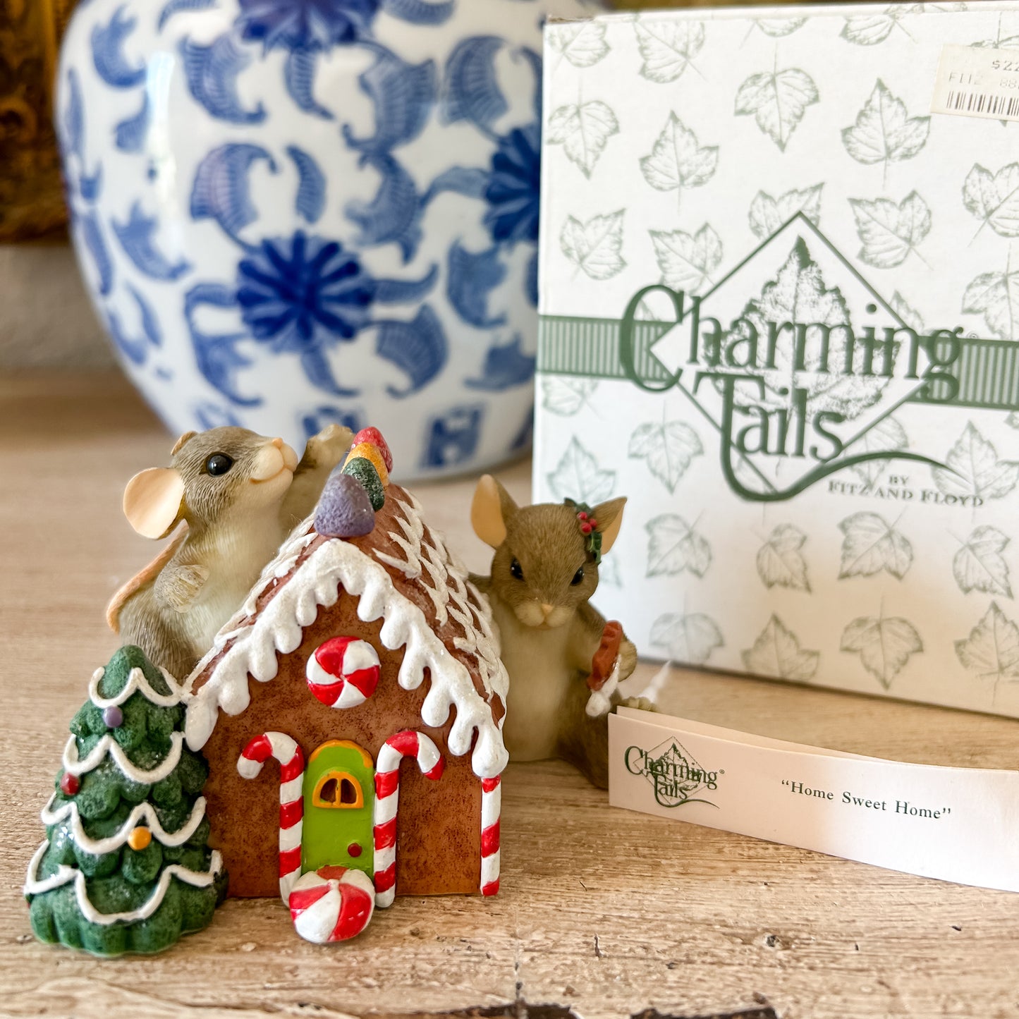 Charming Tails Figurine "Home Sweet Home"