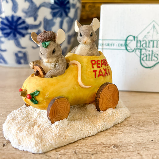 Charming Tails Figurine "Pear Taxi"