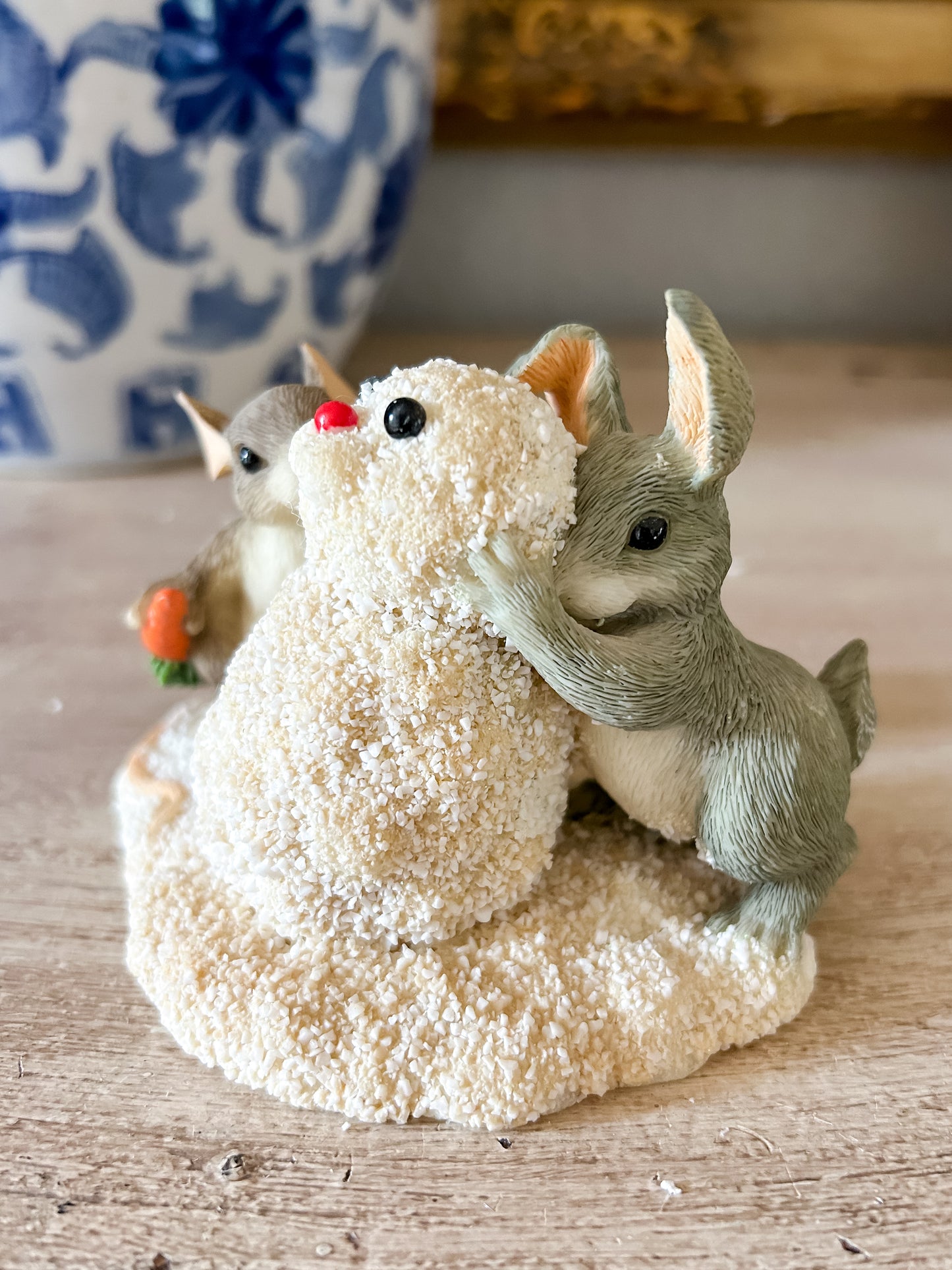 Charming Tails Figurine "Building a Snowbunny"