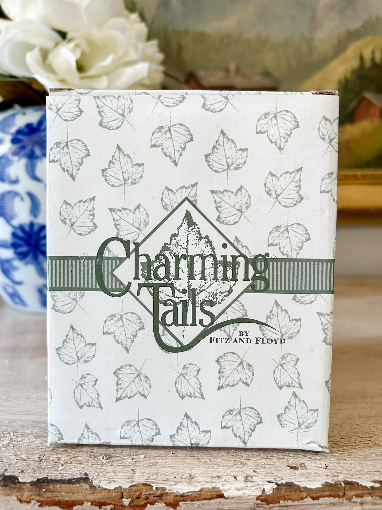 Charming Tails Figurine "Kiss-Mas Lights" LIMITED EDITION