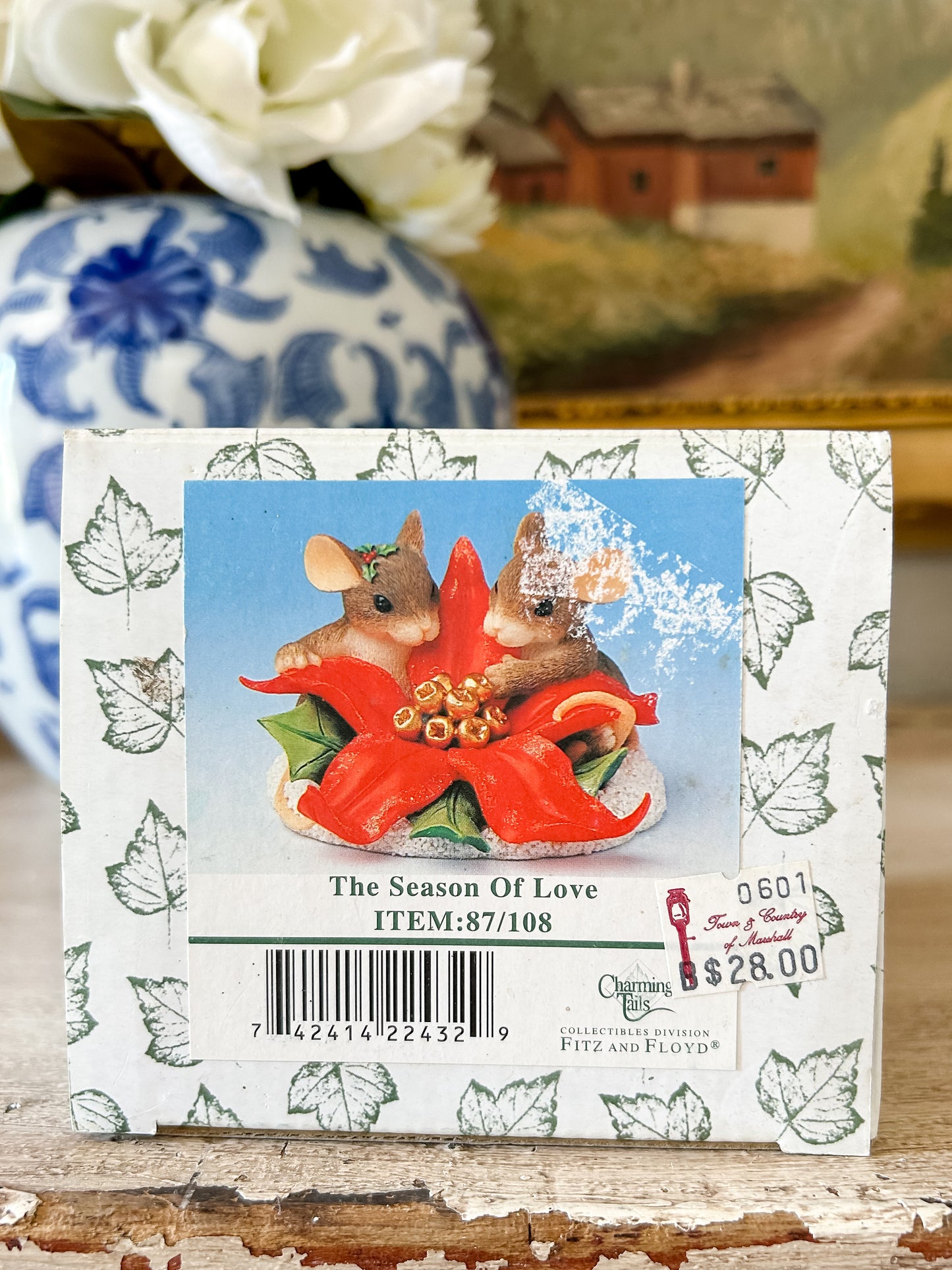 Charming Tails Figurine "The Season of Love"