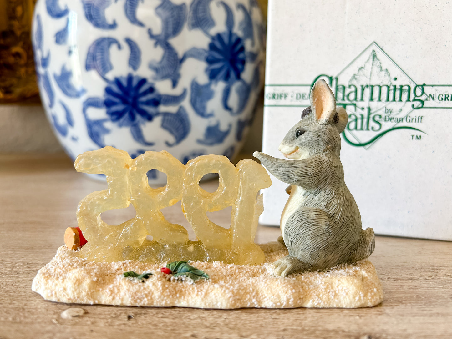 Charming Tails Figurine "Binkey's Ice Sculpture"