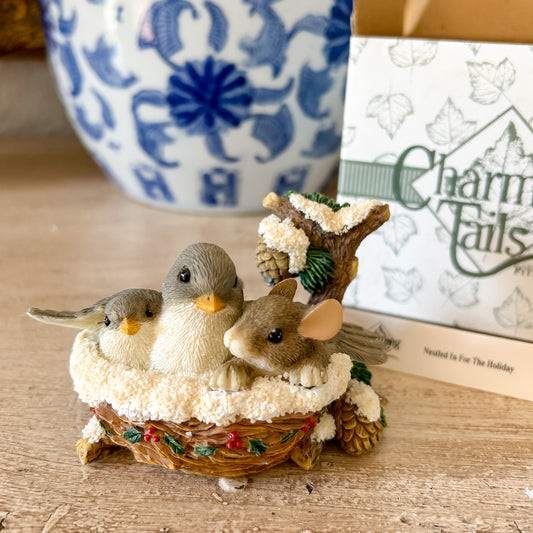 Charming Tails Figurine "Nestled in For the Holidays"