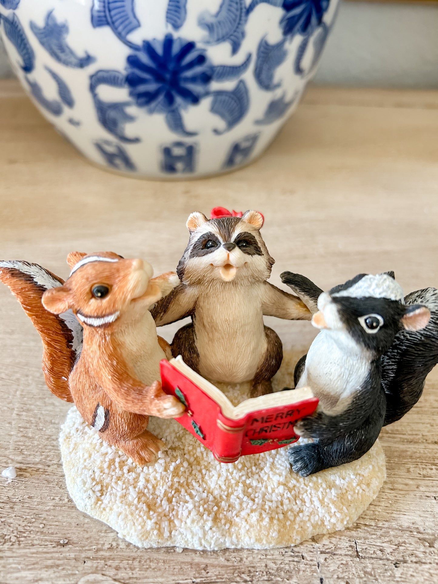 Charming Tails Figurine "A Christmas Trio"