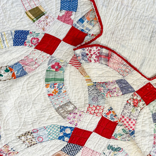 Vintage Double Wedding Ring Quilt with Feed Sack Fabrics
