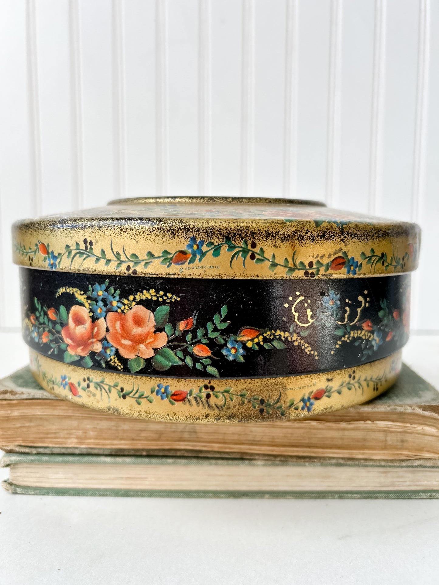 Black & Gold Vintage Tin
