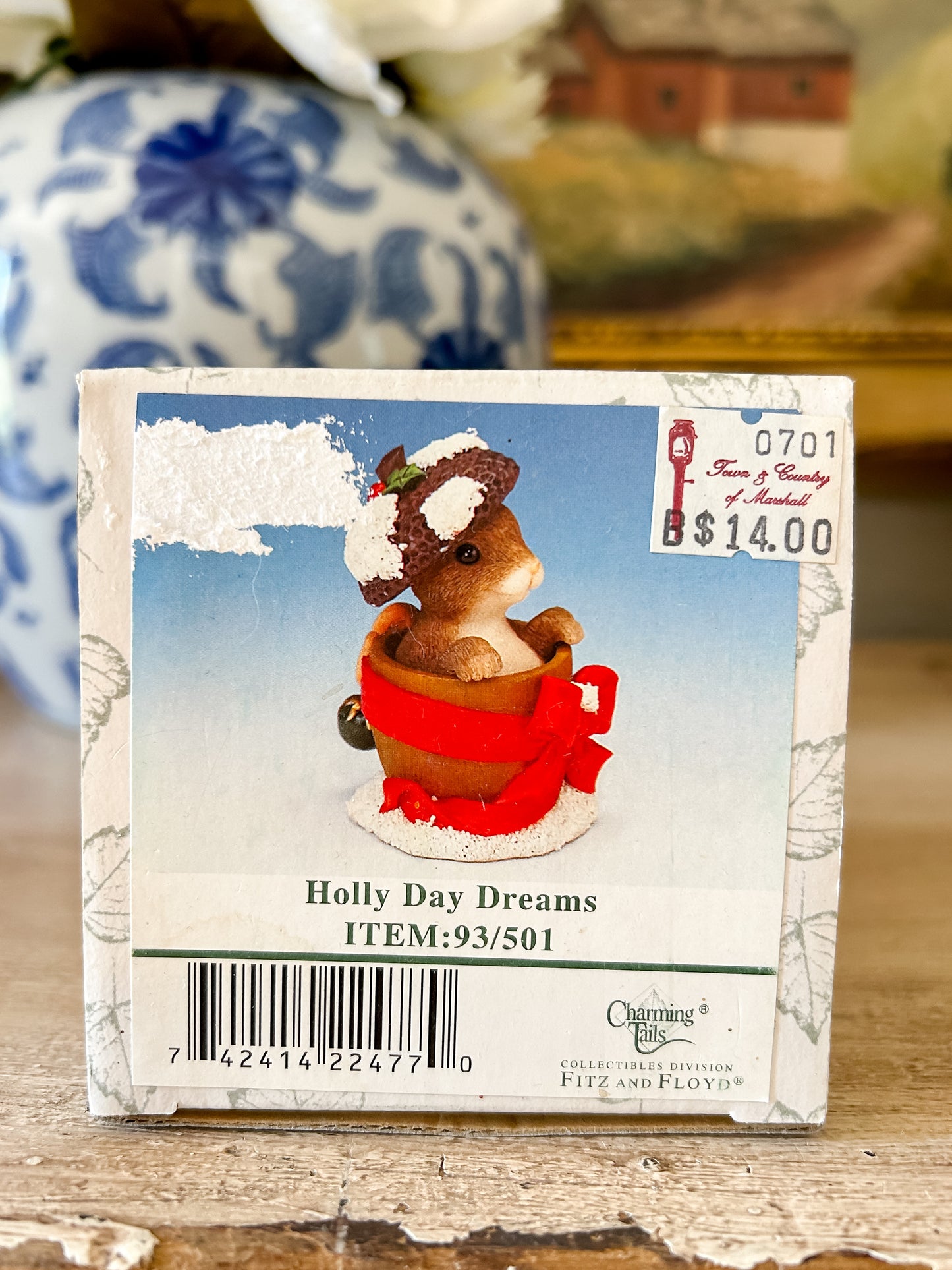 Charming Tails Lidded Box Figurine "Holly Day Dreams"