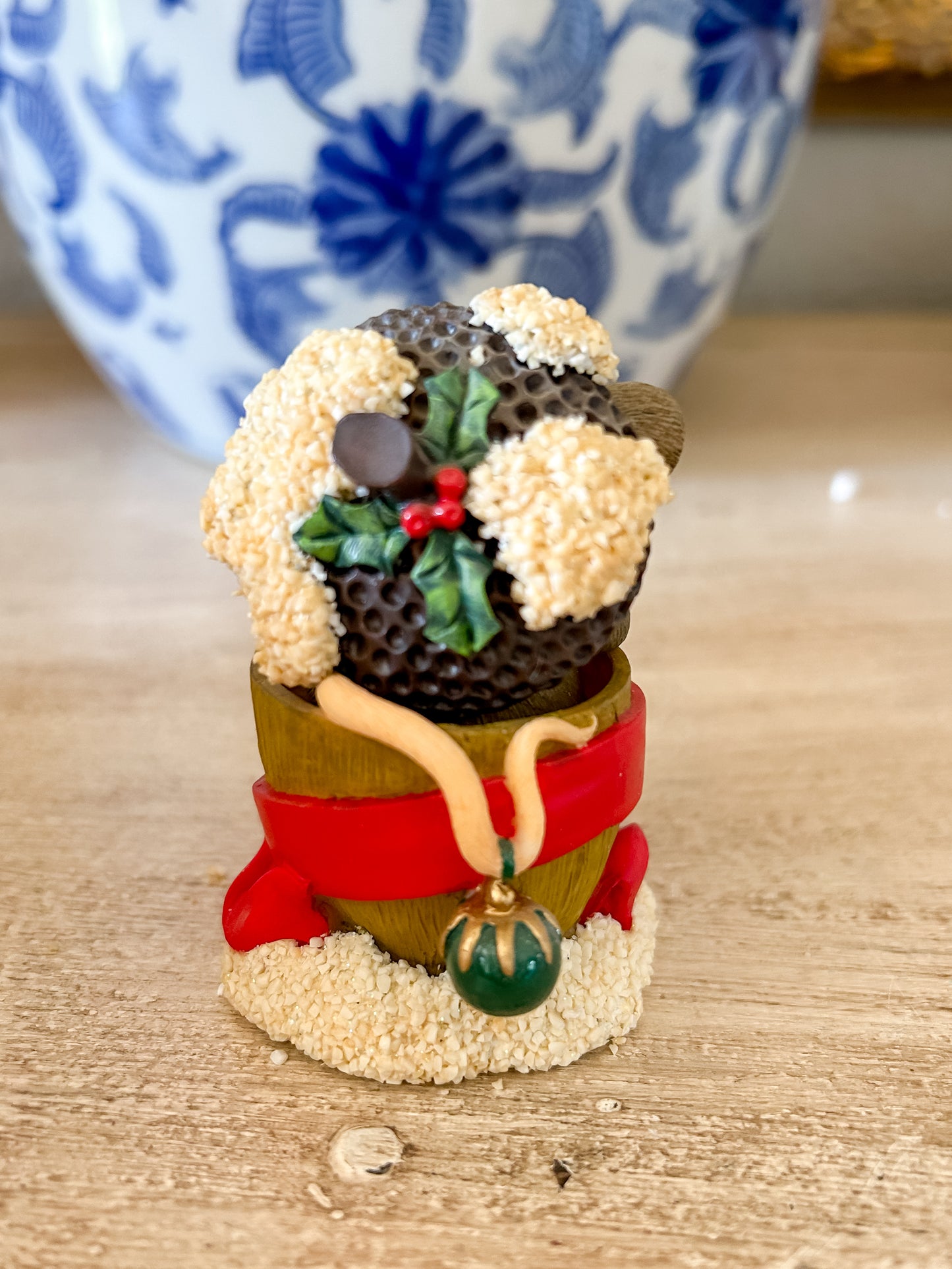 Charming Tails Lidded Box Figurine "Holly Day Dreams"