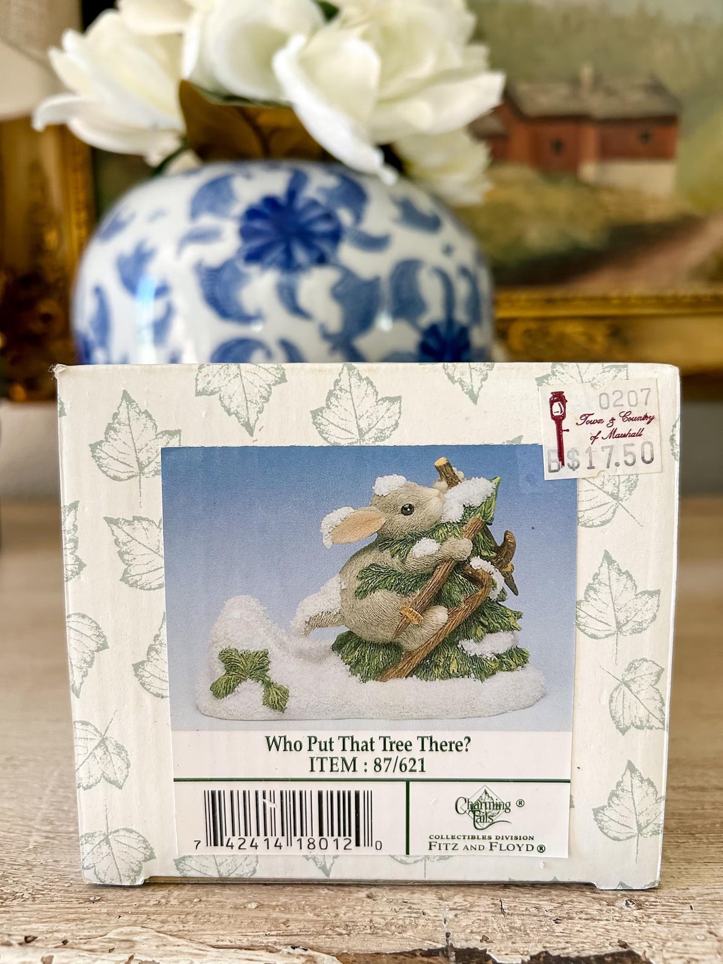 Charming Tails Figurine "Who Put that Tree There?"