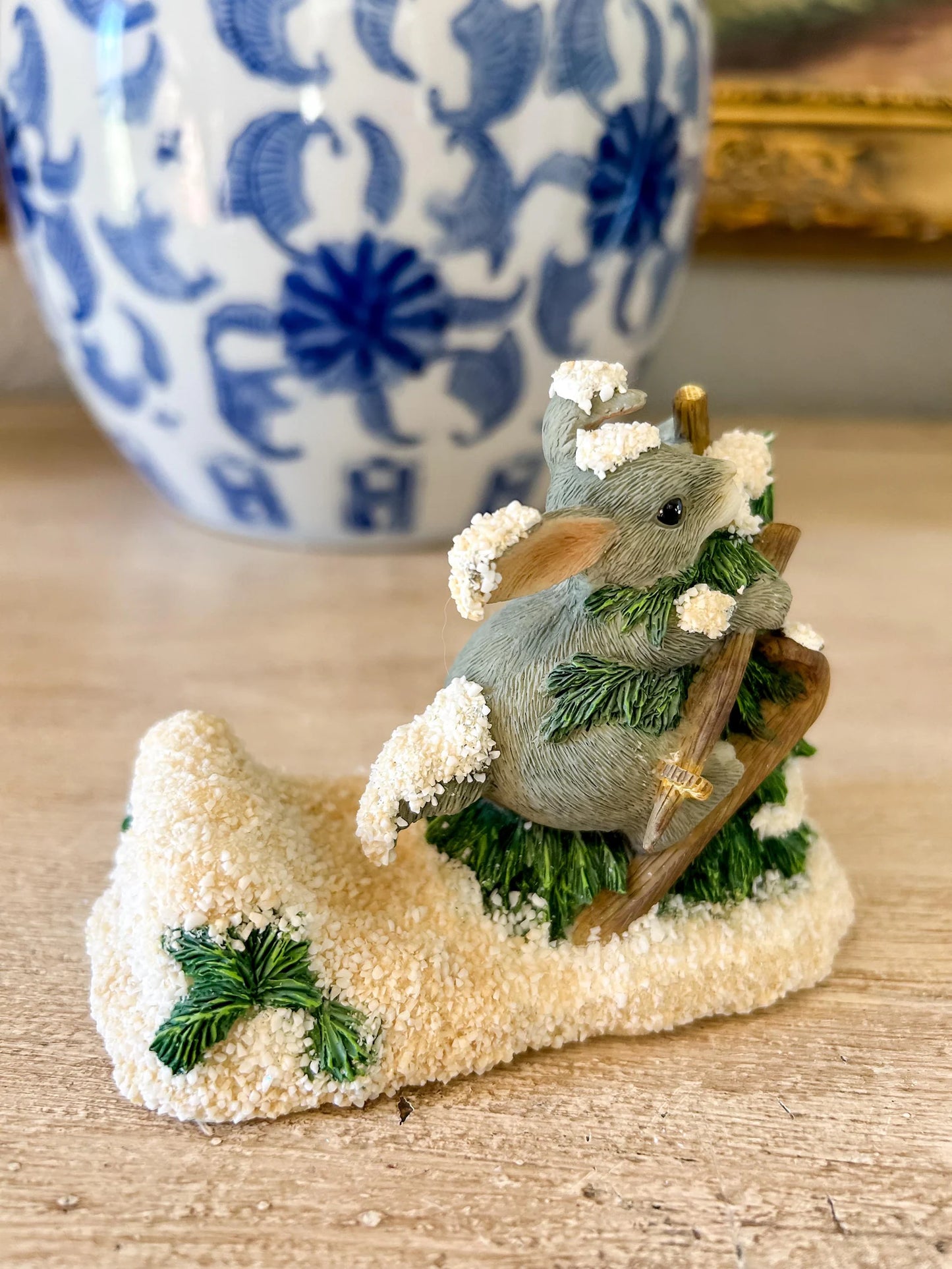 Charming Tails Figurine "Who Put that Tree There?"