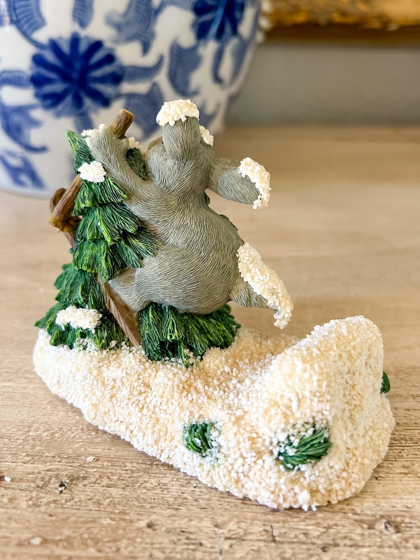 Charming Tails Figurine "Who Put that Tree There?"