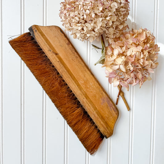 Vintage Wallpaper Brush